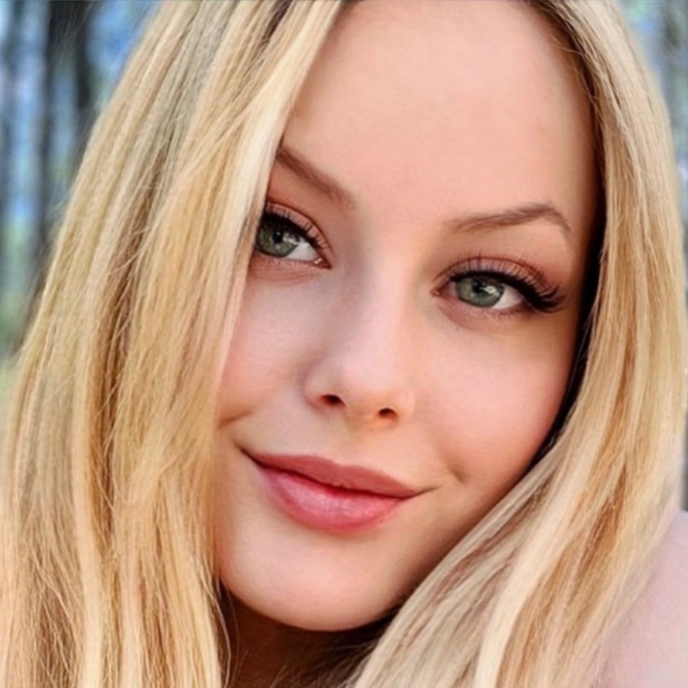 Meet your Posher, Jenna